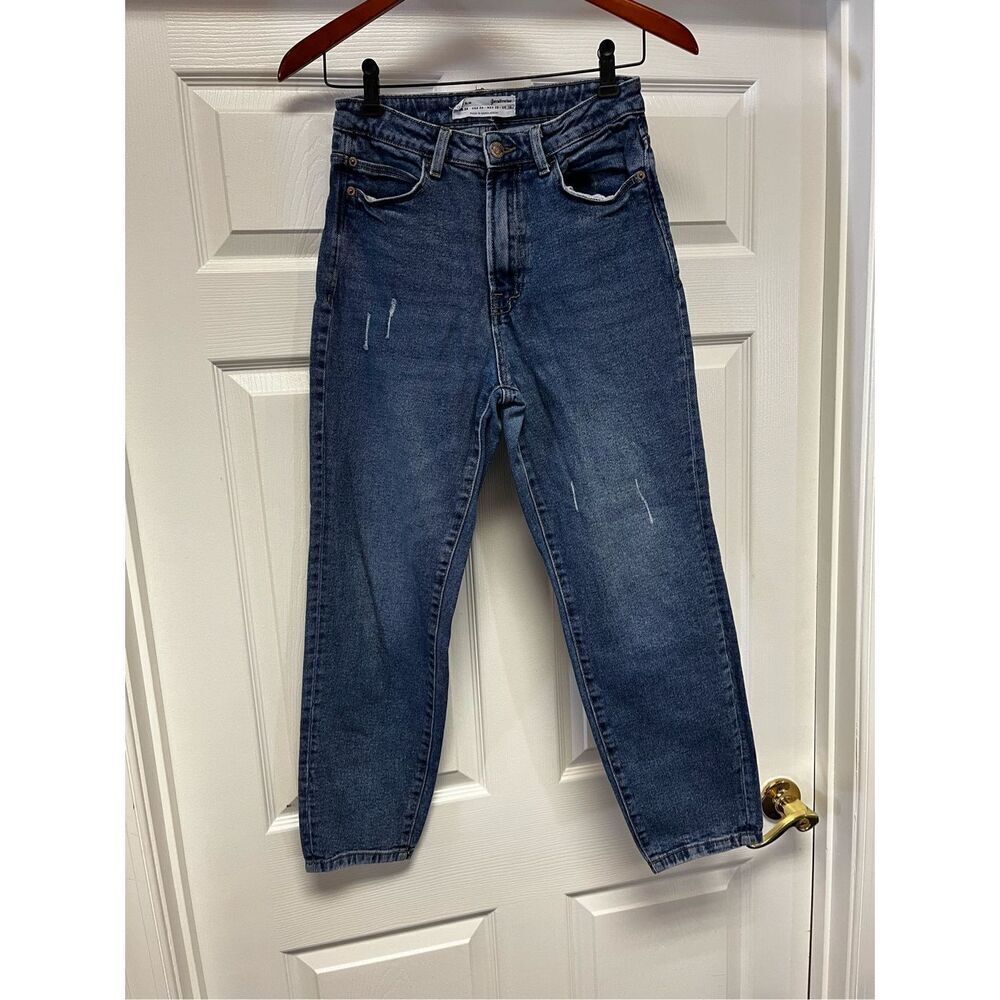 Stradivarius Mom Slim Taper Leg Jeans sz 6 EUC